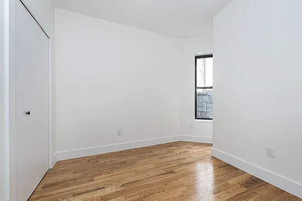 Rented by Bold New York | media 29