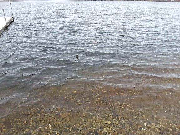 4th image of 110 E Shore Dr