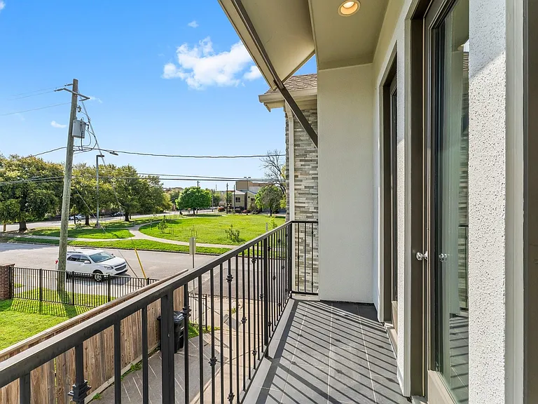 2909 Gillespie St #A — Photo 22