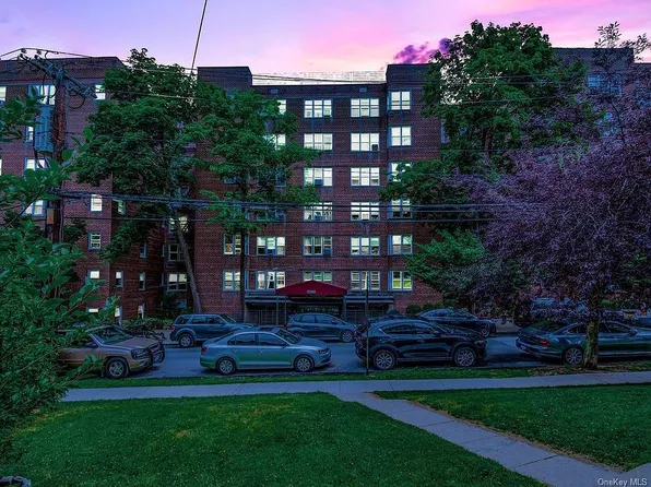 4380 Vireo Ave APT 6C, Bronx, NY 10470