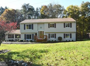 6230 Windy Hill Ln, Broad Run, VA 20137