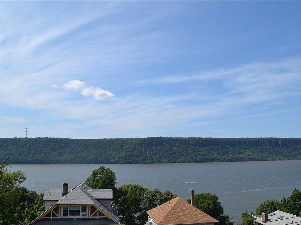 1st image of 678 Warburton Avenue #4H