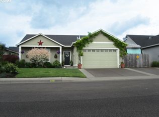 2290 W 11th Ave, Junction City, OR 97448