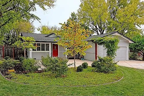 1 Croyden Ct photo 1