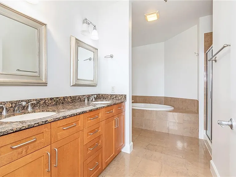 325 E Paces Ferry Rd NE #1905 — Photo 25