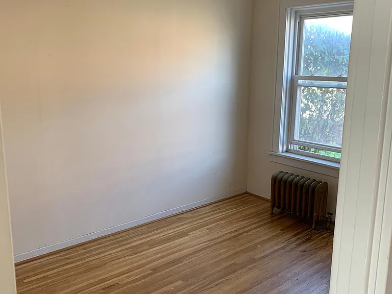 front bedroom (north facing)