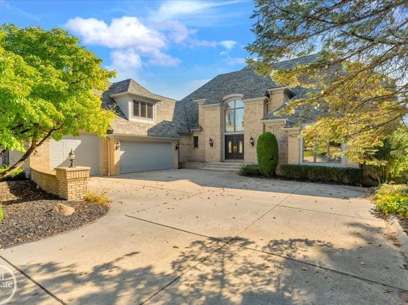 770 N Riverside Ave, Saint Clair, MI 48079