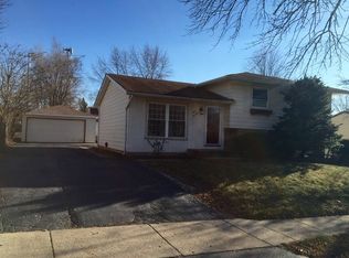 170 Garden Dr, Bolingbrook, IL 60440