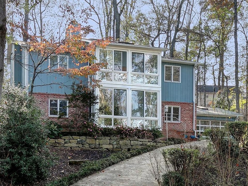 1st image of 39 Geraldine Dr SE