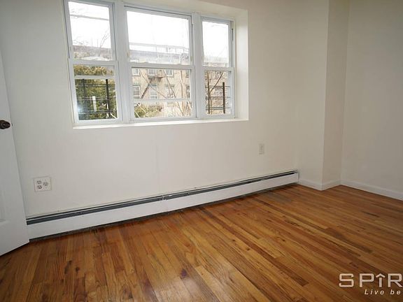 4th image of 52A Vernon Ave APT 3