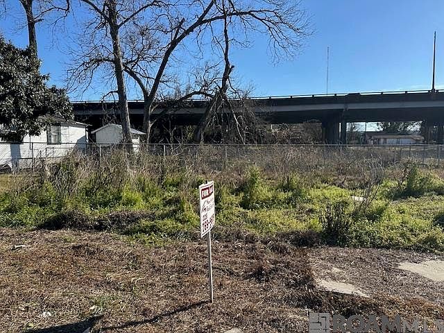 1st image of 602 S South Blvd