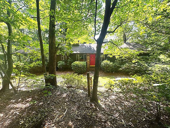 2nd image of 361 Doubleday Rd
