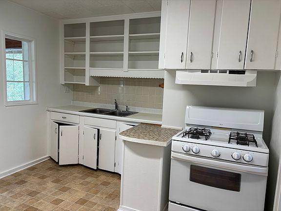 4th image of 733 W Pennsylvania Ave