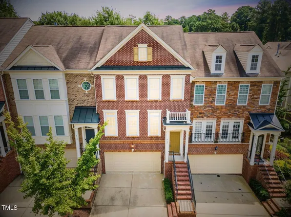 8720 Macedonia Lake Dr, Cary, NC 27518