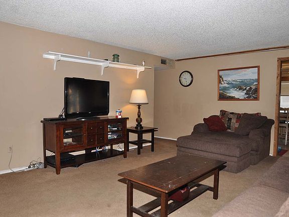 4th image of 3831 E Surrey Ave