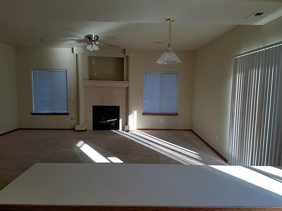 2nd image of 1009 S Newport St #B