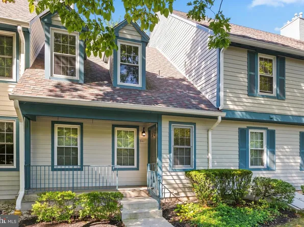 841 Westfield Dr, Riverton, NJ 08077
