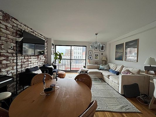 1st image of 10 Jones St APT 6F