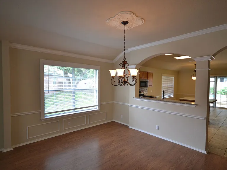 1803 Warwick Cv — Photo 5