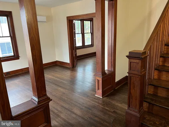 120 E 2nd Ave, Ranson, WV 25438