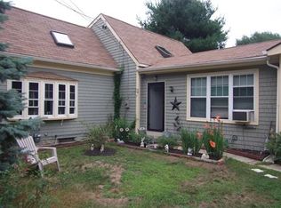 451 Stevens Rd, Swansea, MA 02777