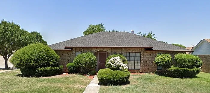 621 Shenandoah Ct — Photo 1