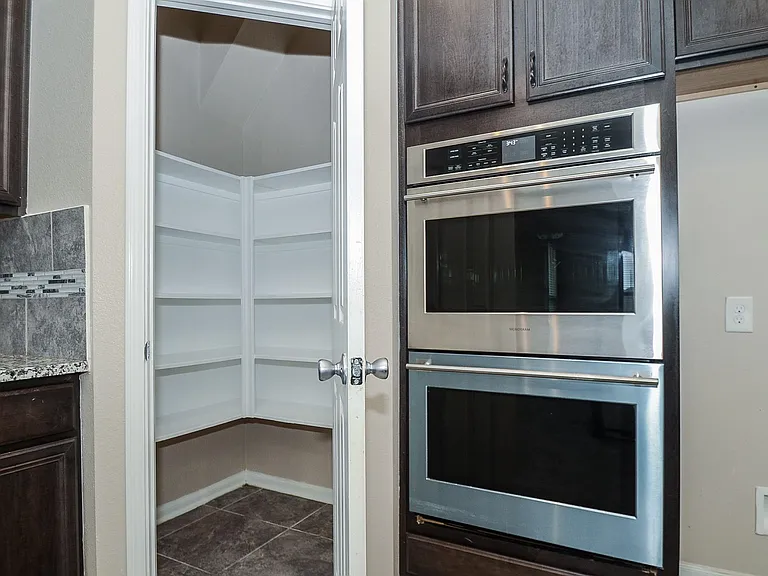 2726 Rice Mill Ave — Photo 9