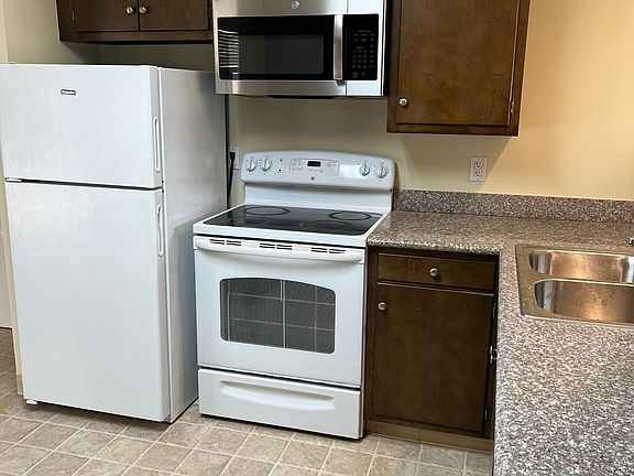 3rd image of 2248 Meridian Ave