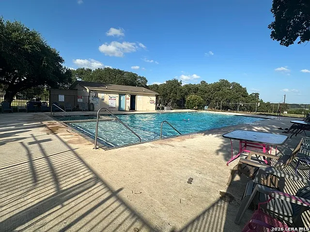 592 Private Road 1508 — Photo 15