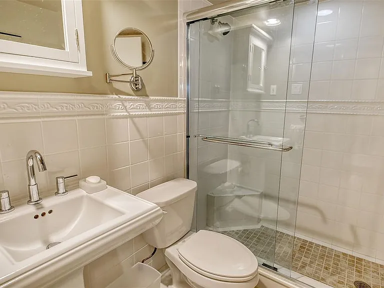 1720 Glenhouse Dr #GL430 — Photo 21