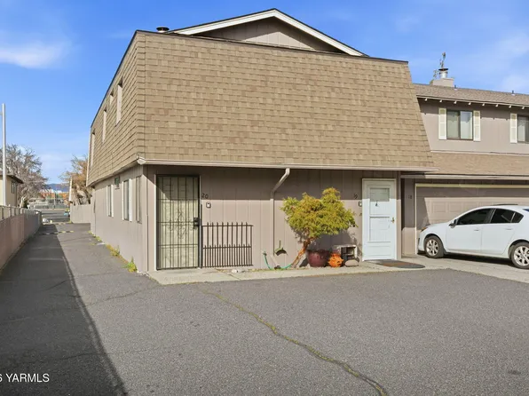 701 S 38th Ave APT 20, Yakima, WA 98902
