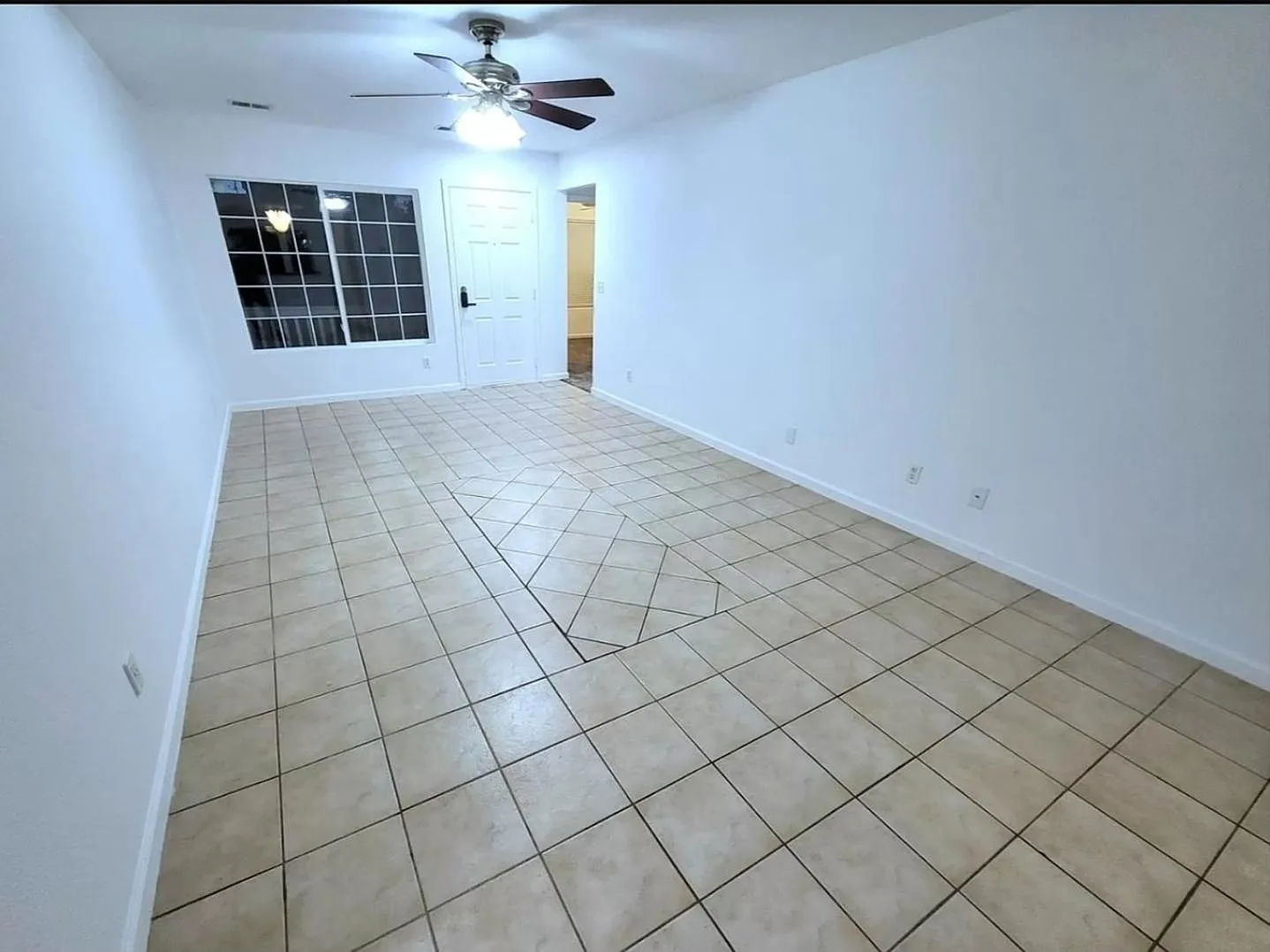 3 bed, 1164 sqft, $2,900 — Photo 3