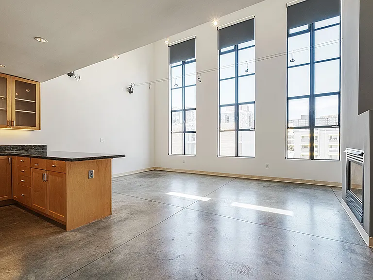 1233 Howard St #3C — Photo 3