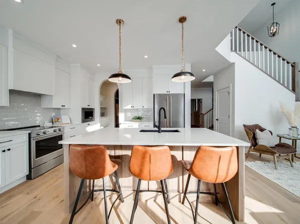 84 Chelles Wynd, Saint Albert, AB T8T 2C1