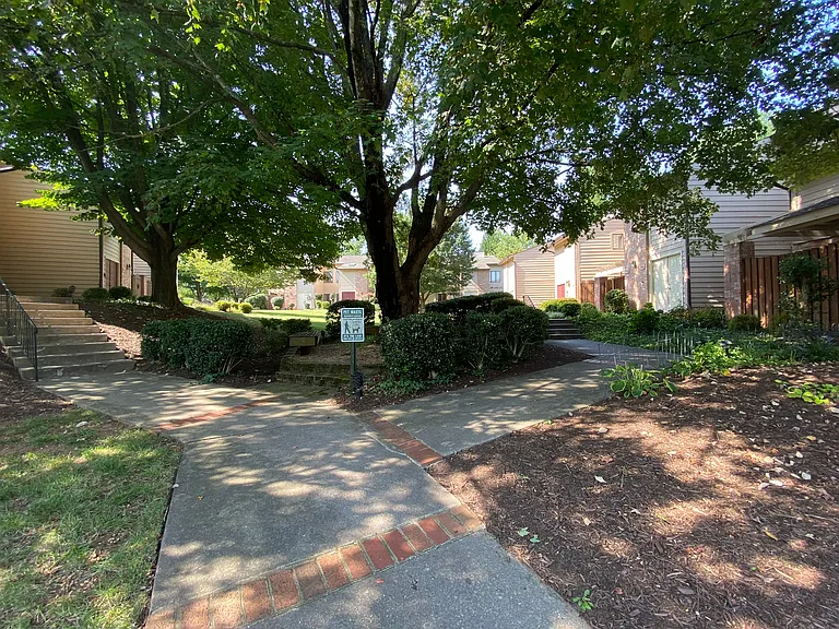 107 Windward Dr SW — Photo 20