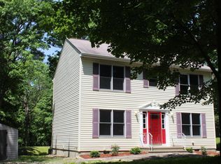 136 Segatti Cir, Bushkill, PA 18324