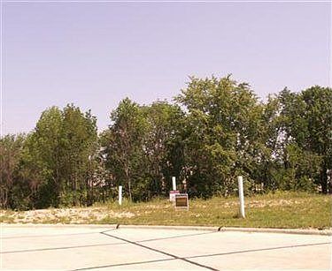 2nd image of 17420 Sawgrass Cir