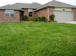 3701 N 29th St, Ozark, MO 65721