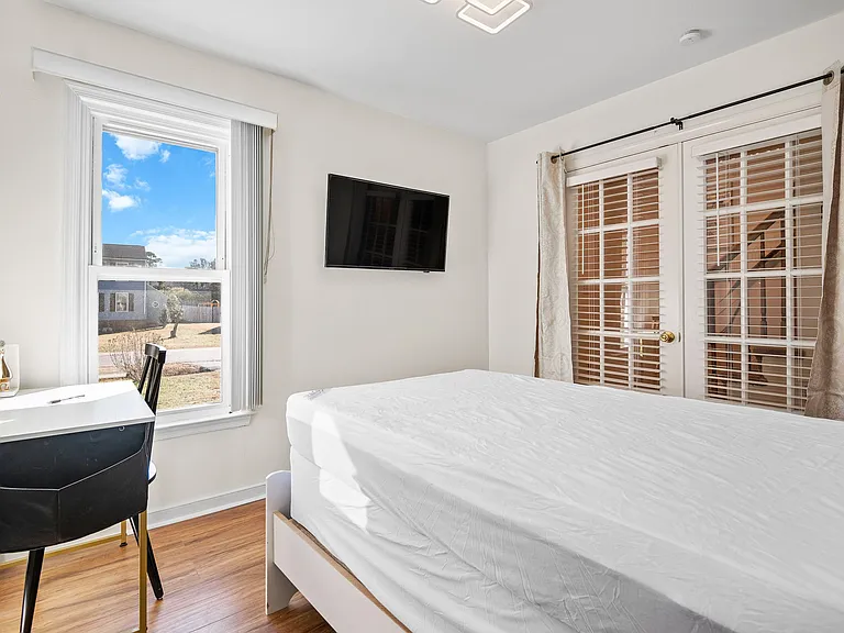 Twin Bed