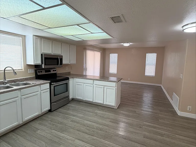4643 N Guadal Dr — Photo 5