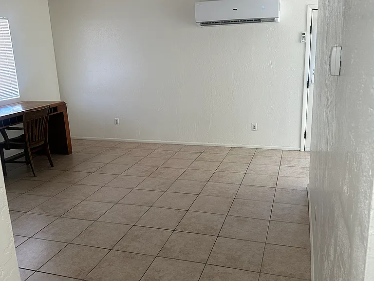 1641 E Aspen St #6 — Photo 4