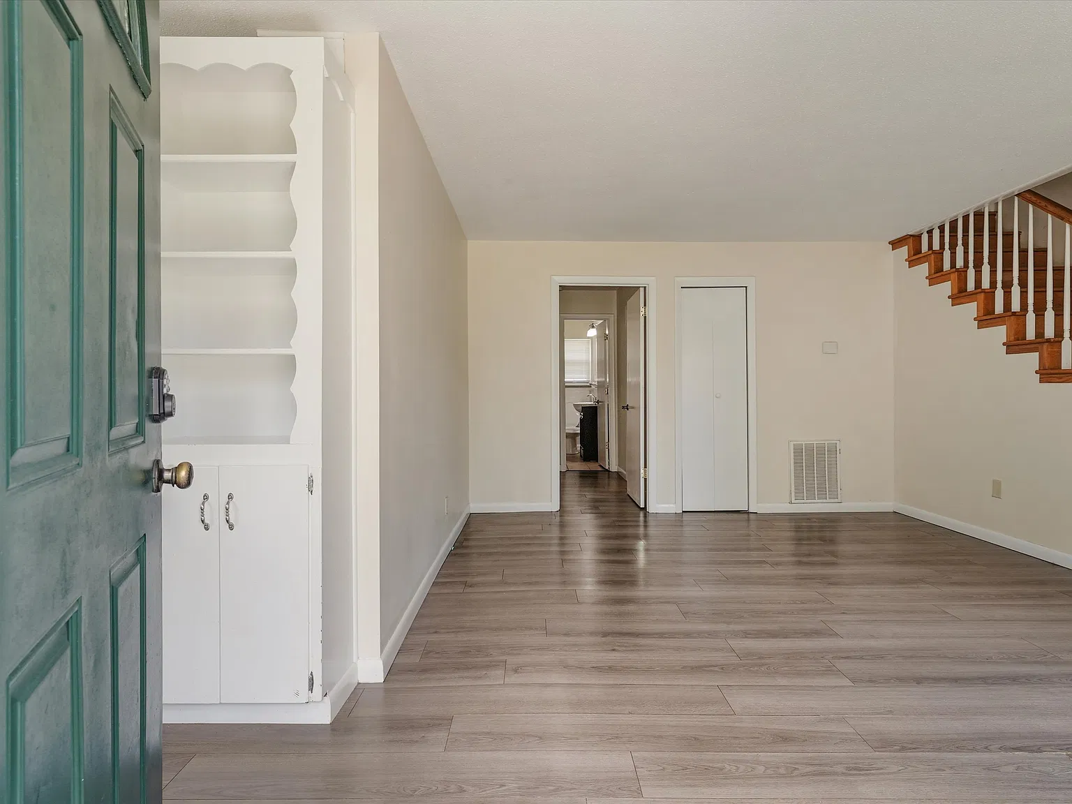 3005 Conner Dr — Photo 2