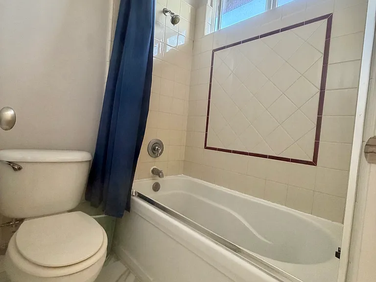 1032 Red Granite Rd — Photo 3