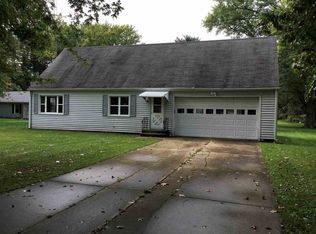 52615 Lilac Rd, South Bend, IN 46628