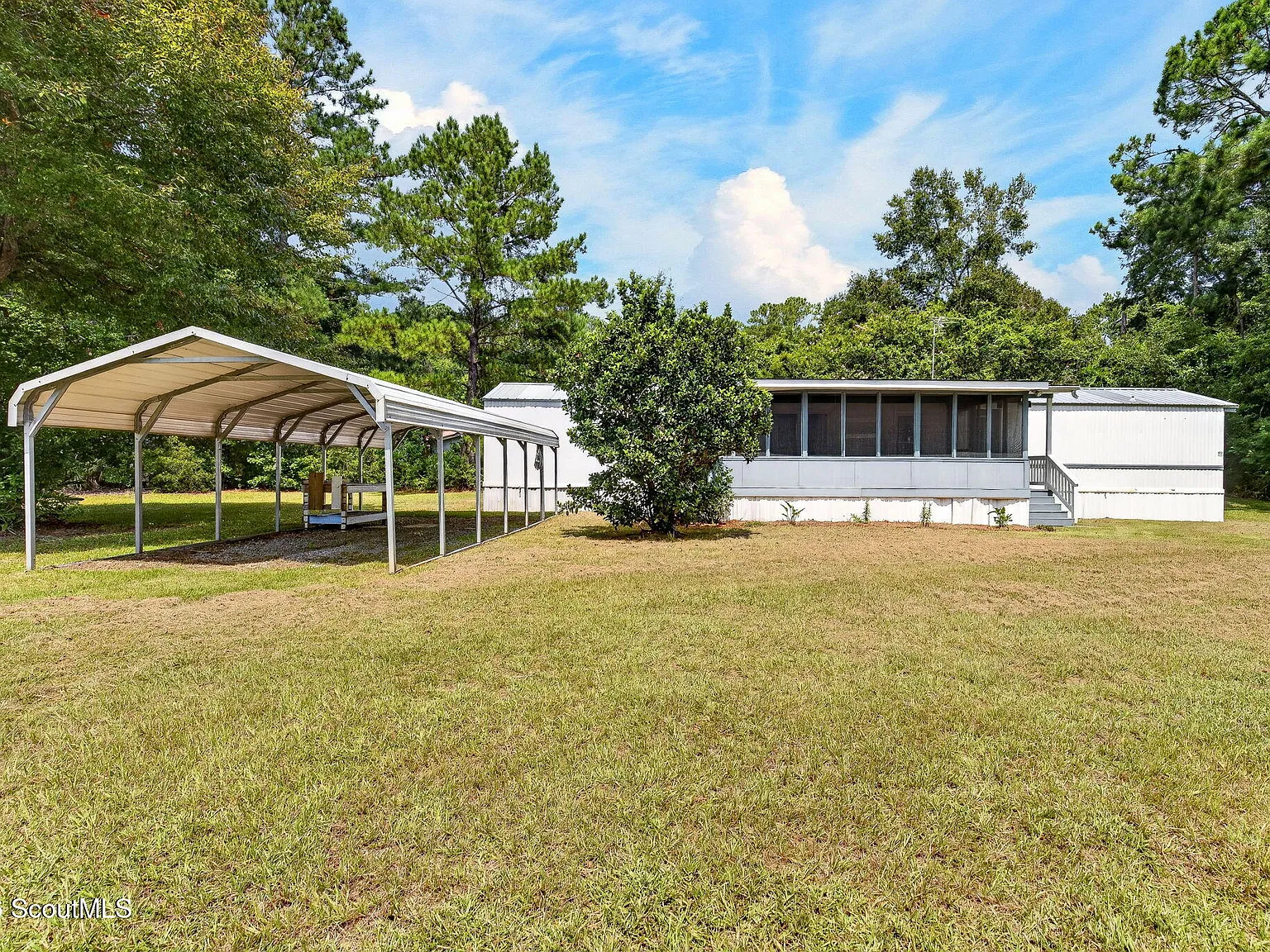 3 bed, 2.0 bath, 980 sqft, $1,250 — Photo 4