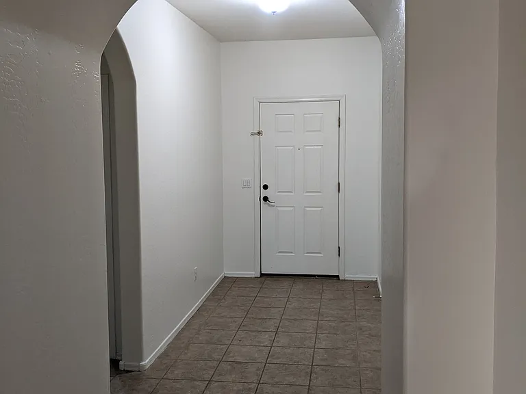 13317 W Clarendon Ave — Photo 9