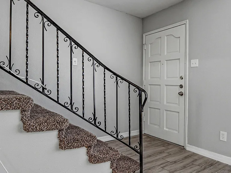 6700 Escondido Dr #G9 — Photo 18