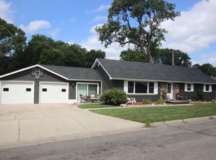 711 E Cherry Ave, Fergus Falls, MN 56537