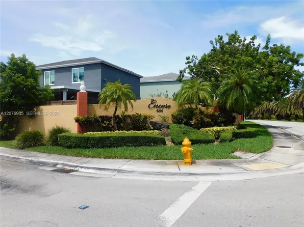 14732 SW 90th Ter, Miami, FL 33196