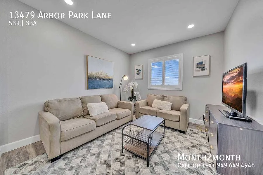 Elegance on Arbor Park — Photo 4